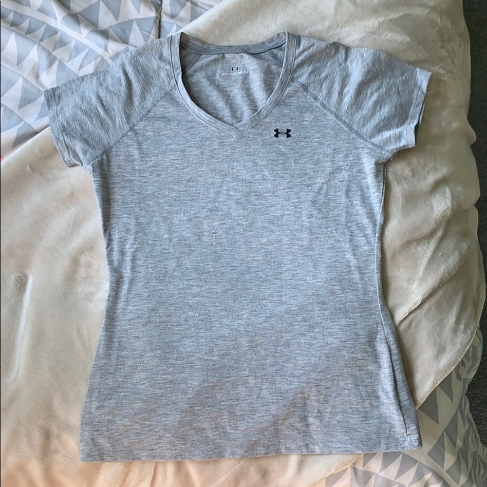 Under Armor V-neck short sleeve shirt